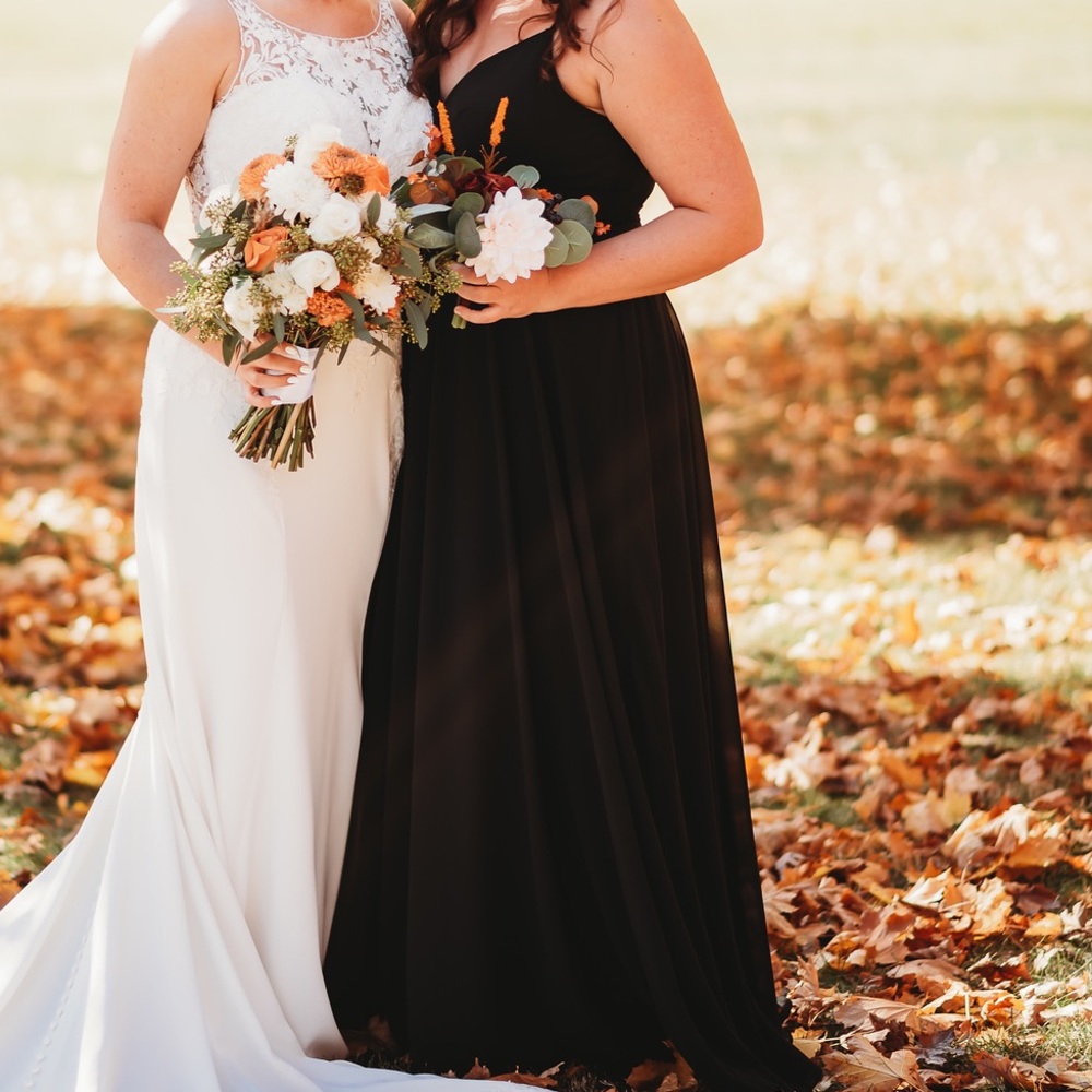 Black Bridesmaid Dress A-Line Chiffon with Keyhole Back